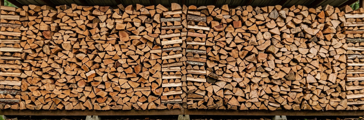 How to Store Firewood Properly Through Winter